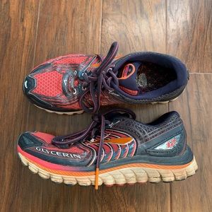Brooks sneakers